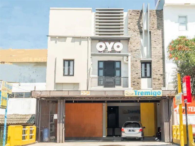 Hotel Syariah Tremigo Guesthouse Чиребон Экстерьер фото