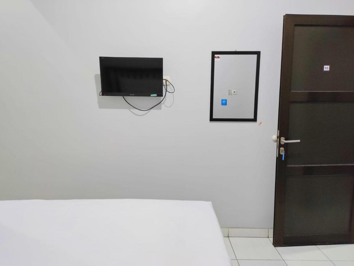 Hotel Syariah Tremigo Guesthouse Чиребон Экстерьер фото