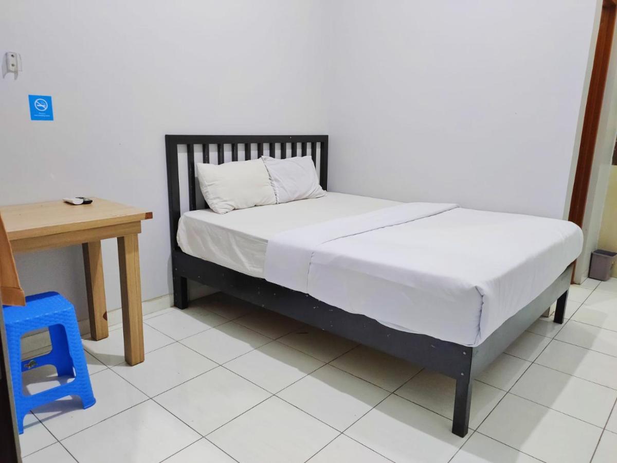 Hotel Syariah Tremigo Guesthouse Чиребон Экстерьер фото