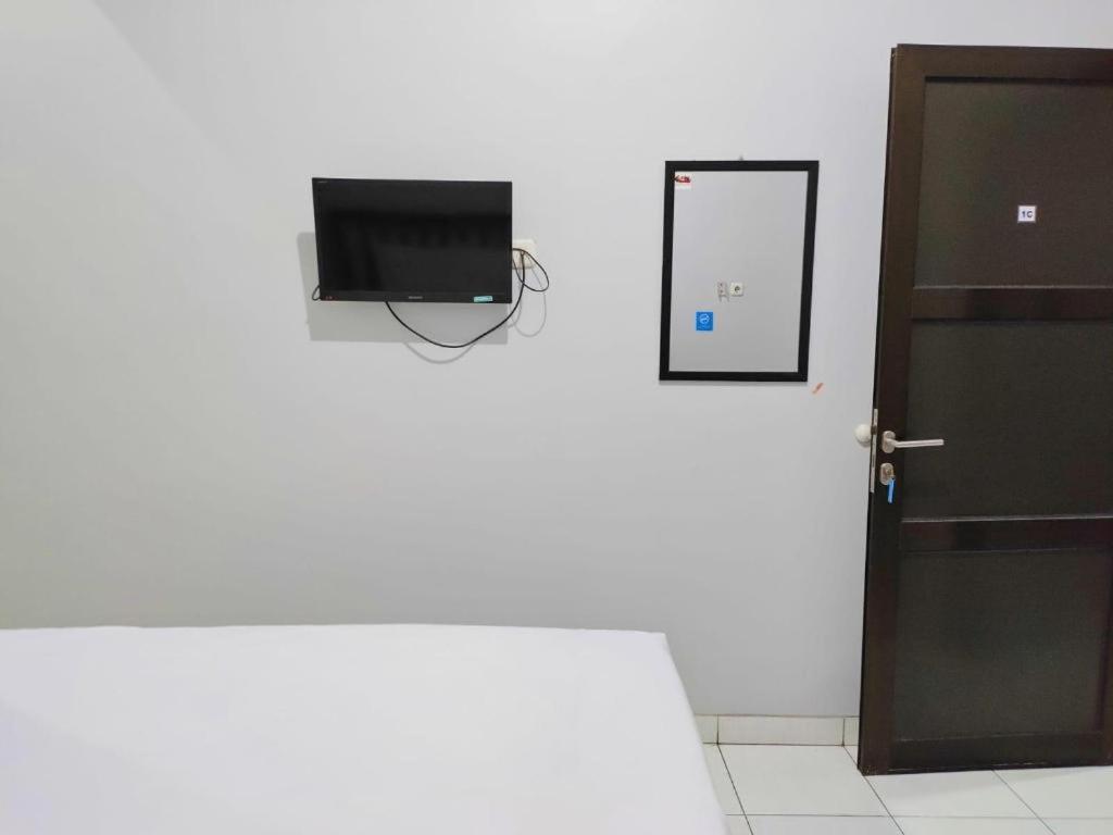 Hotel Syariah Tremigo Guesthouse Чиребон Экстерьер фото