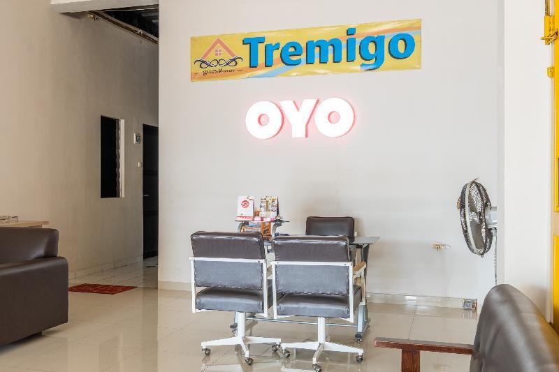 Hotel Syariah Tremigo Guesthouse Чиребон Экстерьер фото