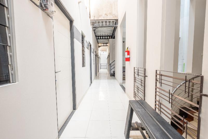 Hotel Syariah Tremigo Guesthouse Чиребон Экстерьер фото